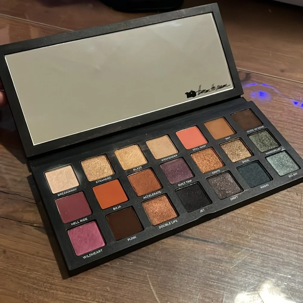 Urban Decay Born to Run palette